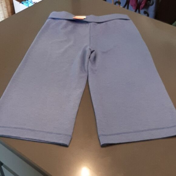 NWT St. John's Bay Active Bold Blue French Terry Capris - Picture 8 of 11